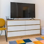 Green Wood Apartment